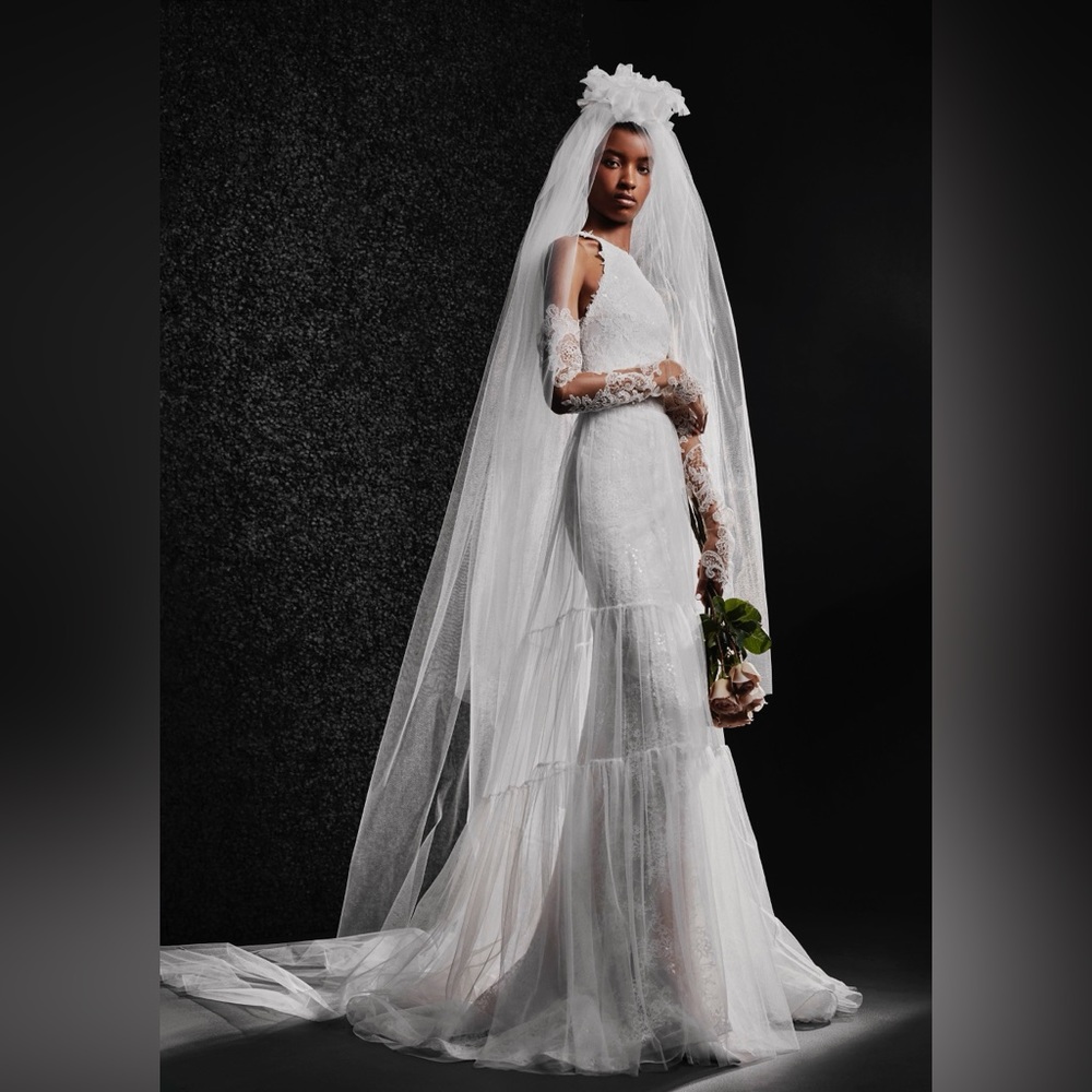 Vera Wang Veronique Wedding dress size 10